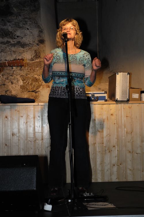 Pavlína Jíšová s kapelou