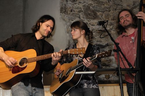 Pavlína Jíšová s kapelou