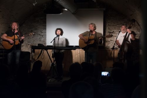 Nezmaři - vánoční koncert