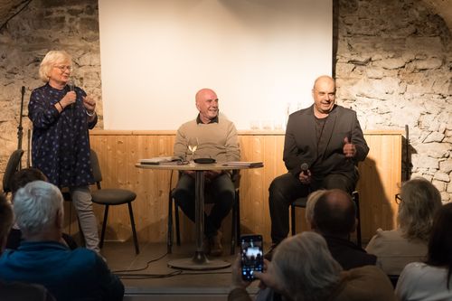 Křest knížky Harvart stále jedinečný s Petrem Rychlým